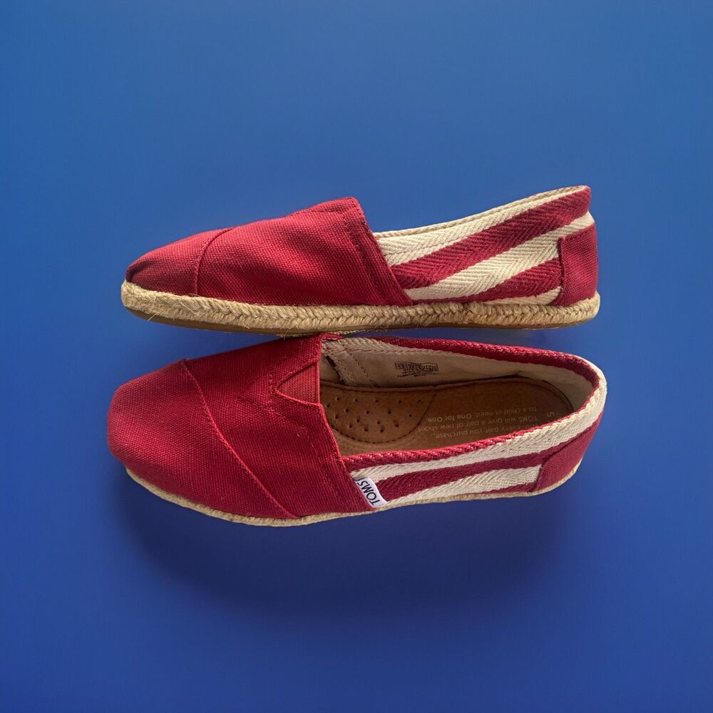 Tom's Classics Flats Women's Sz. 5.5M Red Canvas Slip-on Flat Shoes Striped Side